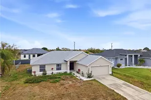 2009 NE 13th Pl, Cape Coral, FL 33909 - Photo 28