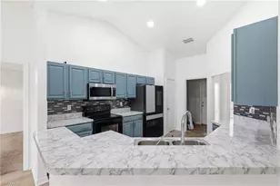 2009 NE 13th Pl, Cape Coral, FL 33909 - Photo 8