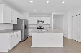 4225 Caterina Ct, North Fort Myers, FL 33917 - Photo 2