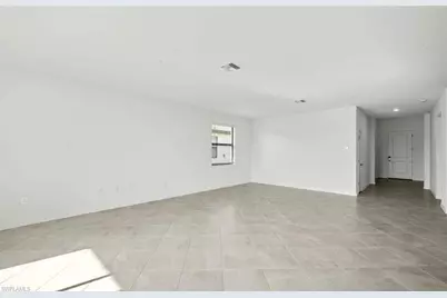 14942 Palamos Cir, Fort Myers, FL 33905 - Photo 4