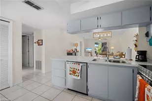 144 Cypress Way E, Naples, FL 34110 - Photo 8