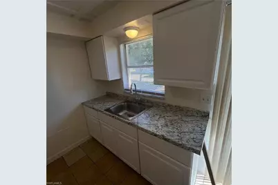 2160 Franklin St, Fort Myers, FL 33901 - Photo 2