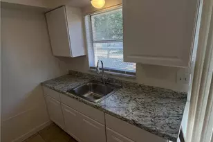 2160 Franklin St, Fort Myers, FL 33901 - Photo 2