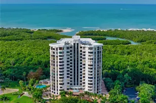 6075 Pelican Bay Blvd, Naples, FL 34108 - Photo 4