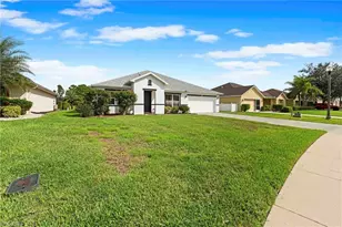 8031 Liriope Loop, Lehigh Acres, FL 33972 - Photo 4
