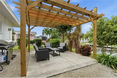 2816 SE 18th Ave, Cape Coral, FL 33904 - Photo 32