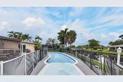 5125 York Ct, Cape Coral, FL 33904 - Photo 20