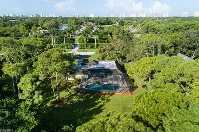 458 Ridge Dr, Naples, FL 34108 - Photo 22