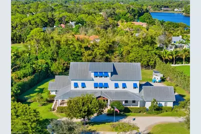 65 Mahogany Dr, Naples, FL 34108 - Photo 2