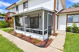 5840 Vancouver Cir, Fort Myers, FL 33907 - Photo 2