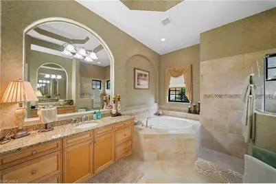 7733 Classics Dr, Naples, FL 34113 - Photo 16
