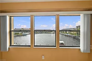 4647 SE 17th Pl, Cape Coral, FL 33904 - Photo 8