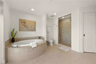 380 10th St S, Naples, FL 34102 - Photo 32