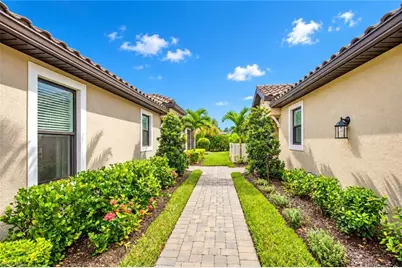 15545 Vittorio St, Naples, FL 34114 - Photo 2