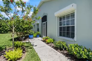 5485 Whitten Dr, Naples, FL 34104 - Photo 1