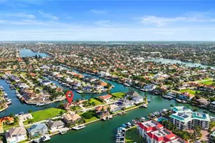 879 Banyan Ct, Marco Island, FL 34145 - Photo 44