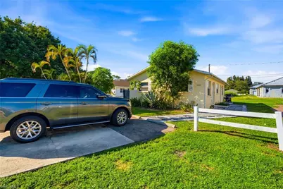 10309 Kentucky St #313, Bonita Springs, FL 34135 - Photo 20
