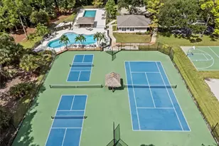 359 Dover Pl, Naples, FL 34104 - Photo 30