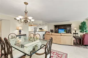 425 Dockside Dr, Naples, FL 34110 - Photo 16