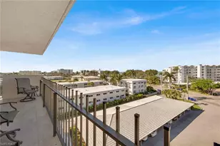2150 Gulf Shore Blvd N, Naples, FL 34102 - Photo 4