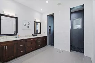 2265 Golden Gate Blvd W, Naples, FL 34120 - Photo 20