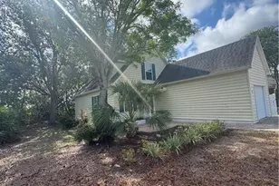 533 Leawood Cir, Naples, FL 34104 - Photo 2