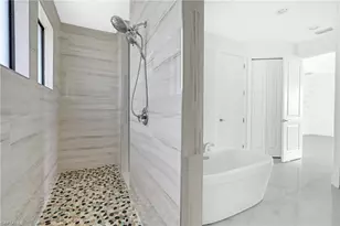 113 NW 38th Pl, Cape Coral, FL 33993 - Photo 38