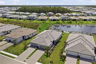 19561 Hinkley Dr, Estero, FL 33928 - Photo 36