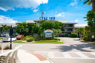 900 Broad Ave S, Naples, FL 34102 - Photo 34