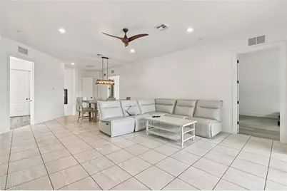 6060 Jonathans Bay Cir #402, Fort Myers, FL 33908 - Photo 2
