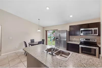 2828 NW 22nd Pl, Cape Coral, FL 33993 - Photo 10