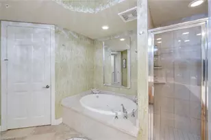 295 Grande Way, Naples, FL 34110 - Photo 18