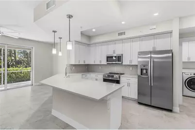 286 Indies Dr E #102, Naples, FL 34114 - Photo 4