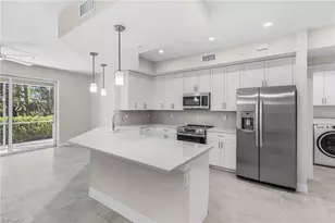 286 Indies Dr E, Naples, FL 34114 - Photo 4