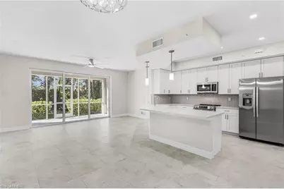 286 Indies Dr E #102, Naples, FL 34114 - Photo 6