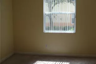 15449 Bellamar Cir, Fort Myers, FL 33908 - Photo 12