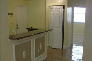 15449 Bellamar Cir, Fort Myers, FL 33908 - Photo 14