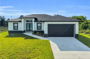 532 Lone Star Ln, Lehigh Acres, FL 33974 - Photo 6