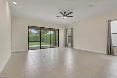 2862 Cinnamon Bay Cir, Naples, FL 34119 - Photo 4