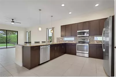 2862 Cinnamon Bay Cir, Naples, FL 34119 - Photo 8