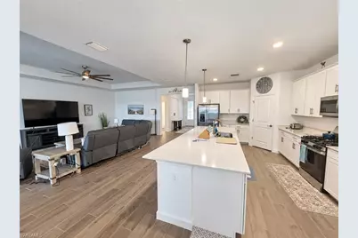 19108 Hanley Blvd, Estero, FL 33928 - Photo 10