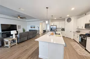 19108 Hanley Blvd, Estero, FL 33928 - Photo 10