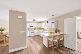 112 NE 10th Ave, Cape Coral, FL 33909 - Photo 6