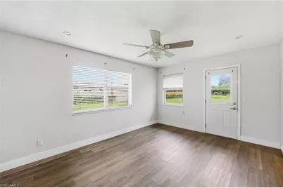 112 NE 10th Ave, Cape Coral, FL 33909 - Photo 20