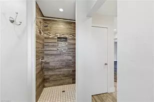 112 NE 10th Ave, Cape Coral, FL 33909 - Photo 26