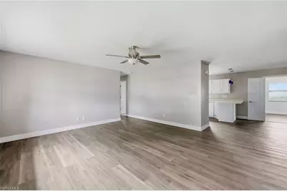 112 NE 10th Ave, Cape Coral, FL 33909 - Photo 14