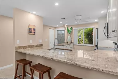 160 Palm Dr #5, Naples, FL 34112 - Photo 10