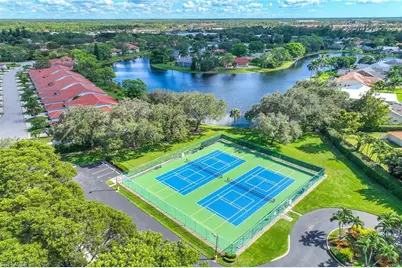 6635 Vancouver Ln, Naples, FL 34104 - Photo 34