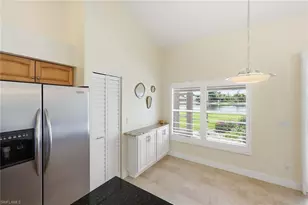 6635 Vancouver Ln, Naples, FL 34104 - Photo 6