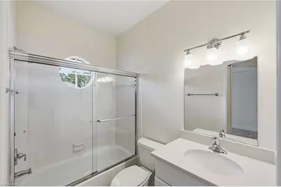 6635 Vancouver Ln, Naples, FL 34104 - Photo 14